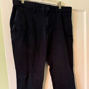 Old Navy Mens chinos in navy blue size 32x30